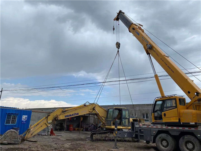 陇县25吨吊车的工作半径是多少？