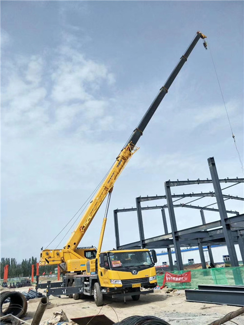 陇县超高层建筑钢结构吊装案例